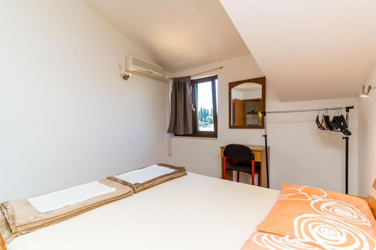 Apartments Princ Hrvoje Ragusa Esterno foto